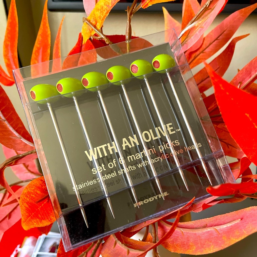 🫒 Martini Olive Pick Set of 6! 🫒